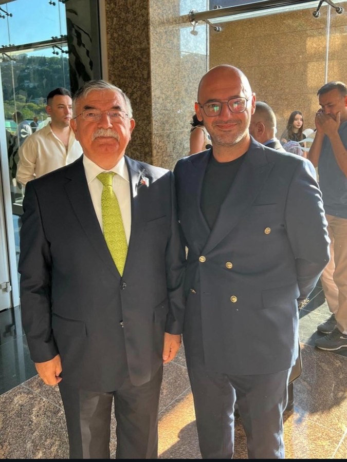 Cem Türkgeldi, geçmiş dönem bakanlarından İsmet Yılmaz ile